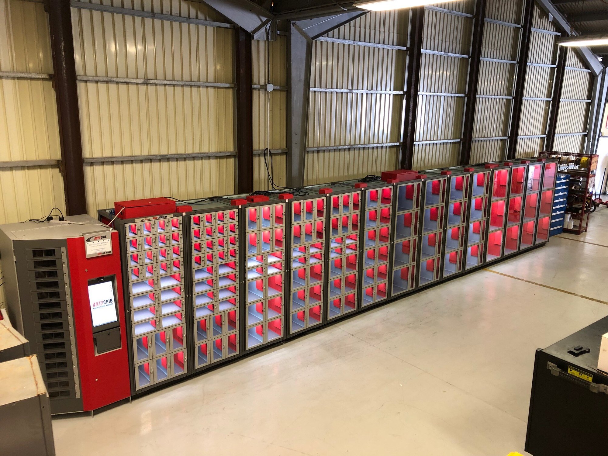 Rapid delivery industrial vending machines