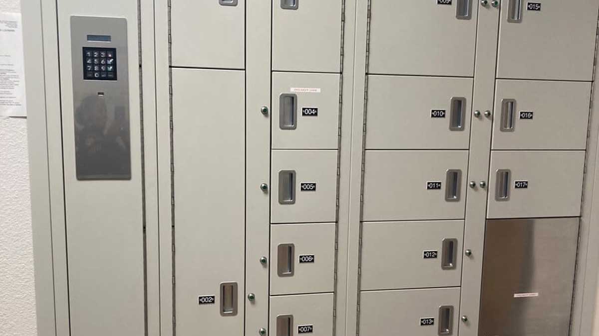 Digital pass-back evidence locker with secure keypad access and multiple door types