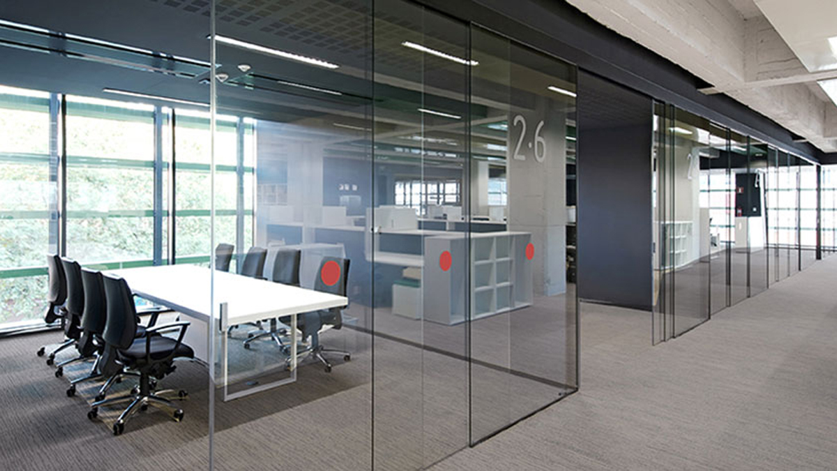 retractable glass wall system for open office layouts