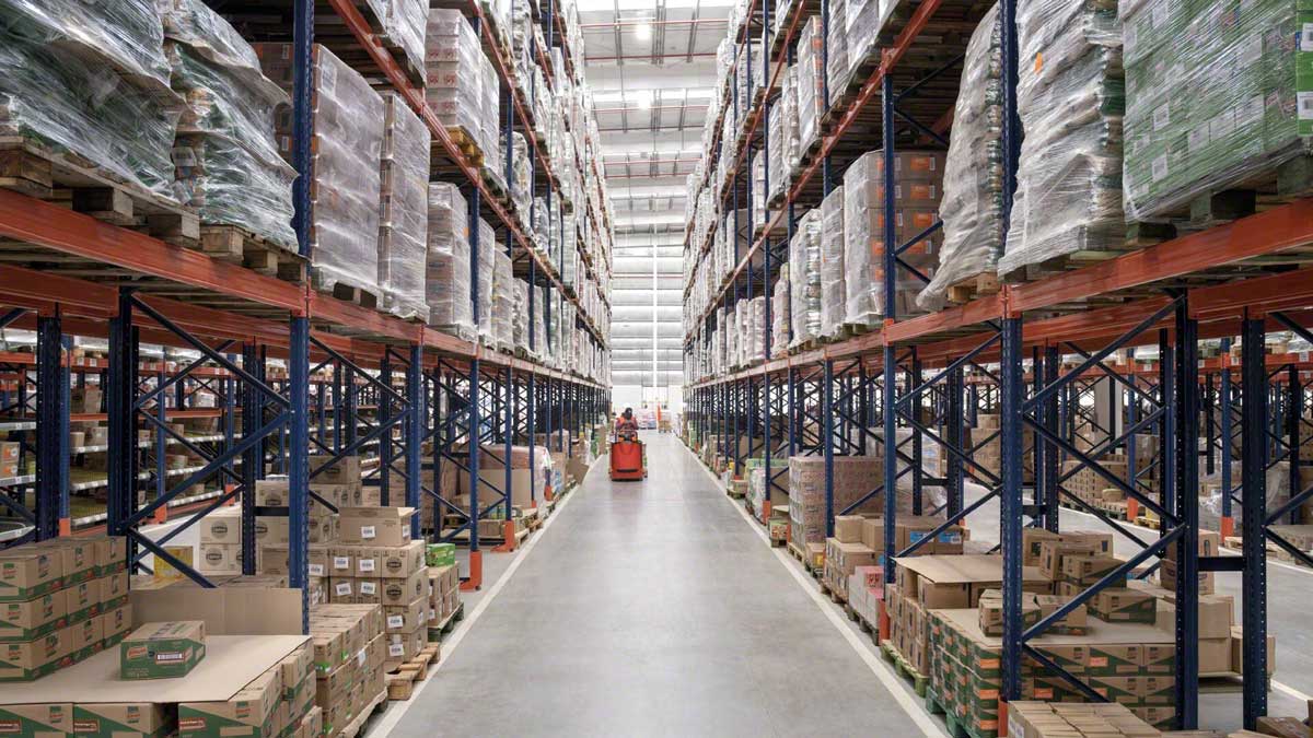 selective rack picking pallet storage system
