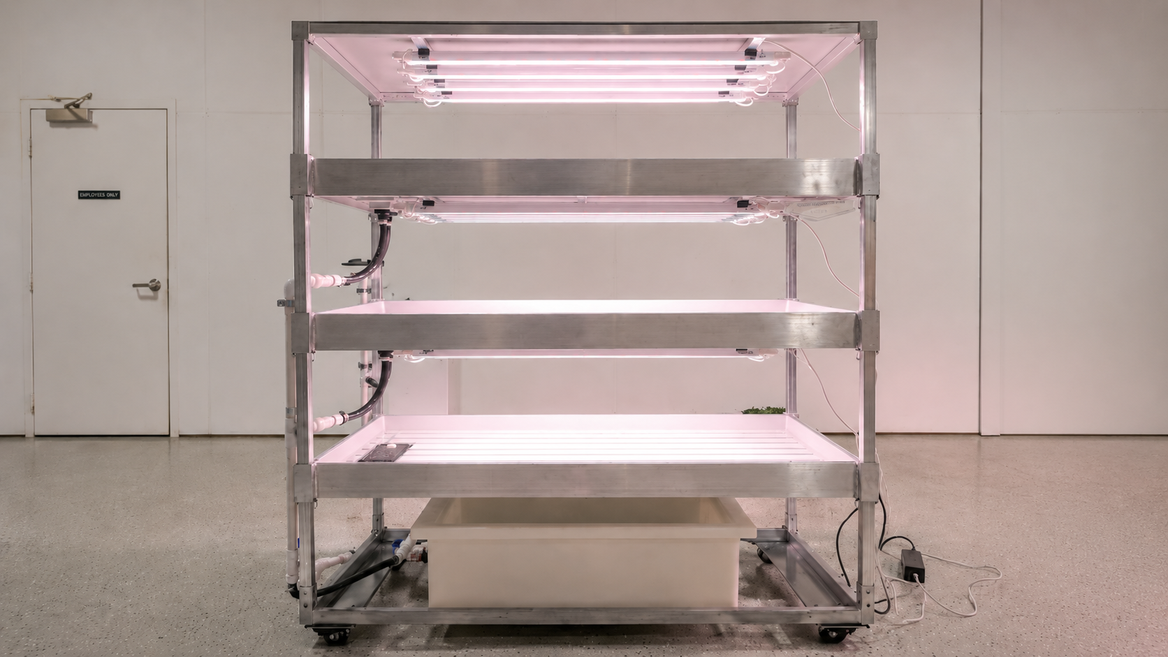 Clone cart side detail with adjustable shelves