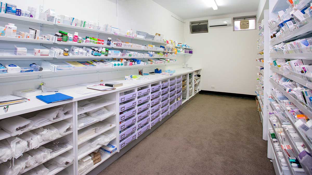 pharmacy medicine shelves and bins with drawers for organized medication storage