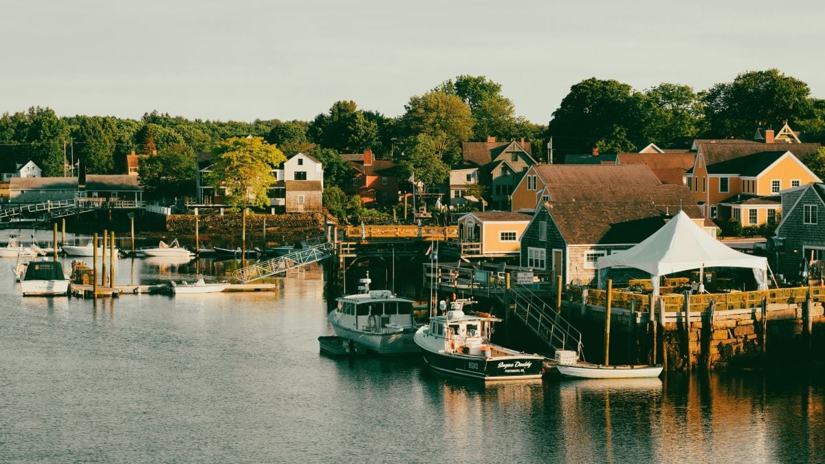 Portsmouth, New Hampshire boat docks and houses