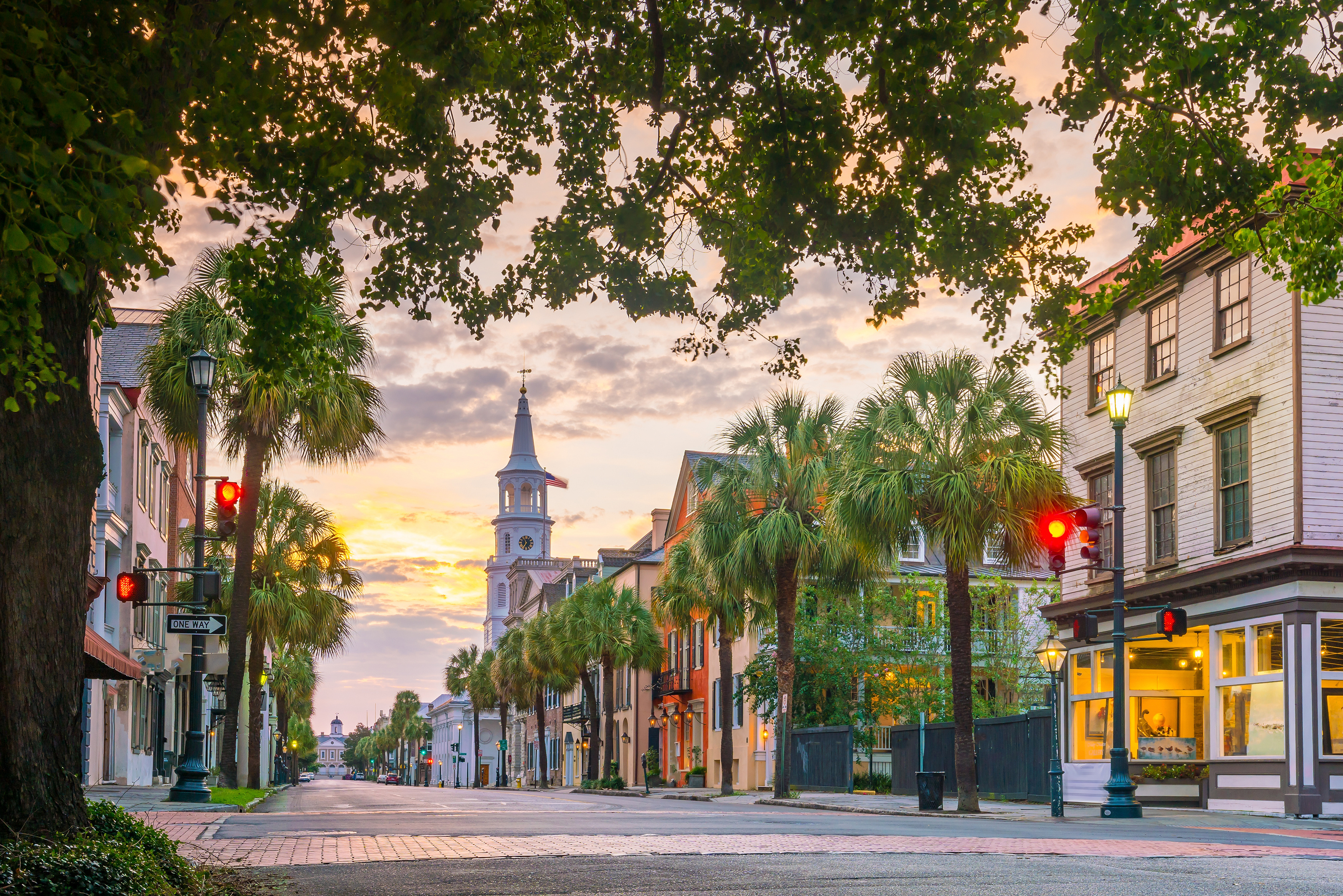 Charleston city skyline with a view of the historical courthouse