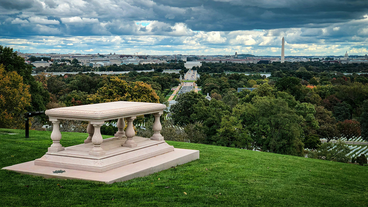 Alexandria, Virginia, Washington DC office or skyline