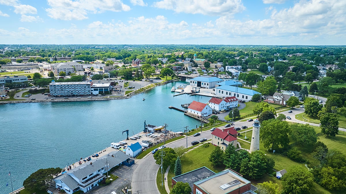 Kenosha docks and lake near the city